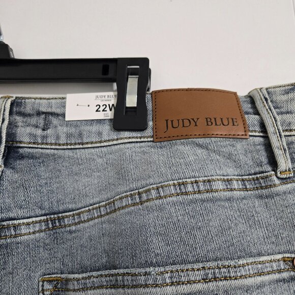 Judy Blue Mid Rise Tummy Control Raw Hem Crop Wide Leg Jean - Size 22W - Picture 12 of 14